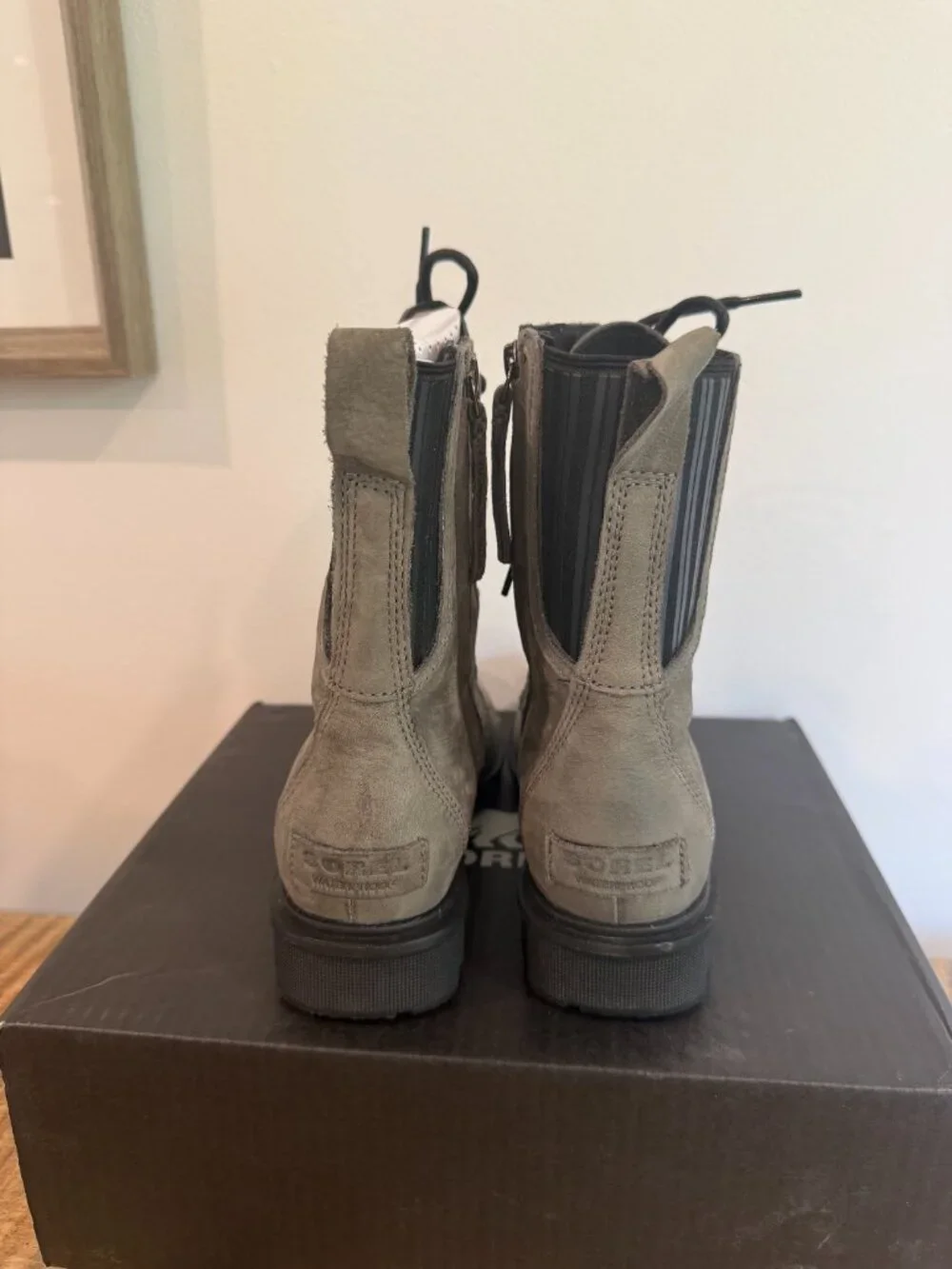 Sorel Phoenix Lace in Quarry NEW Size 7